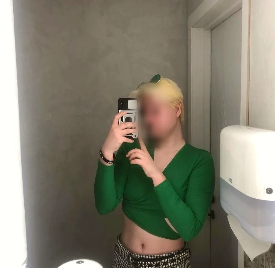 Fatma, 20