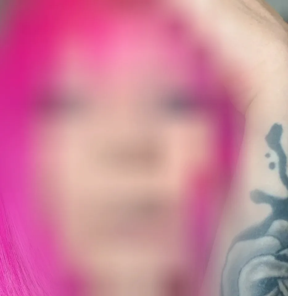 Jacqueline, 32