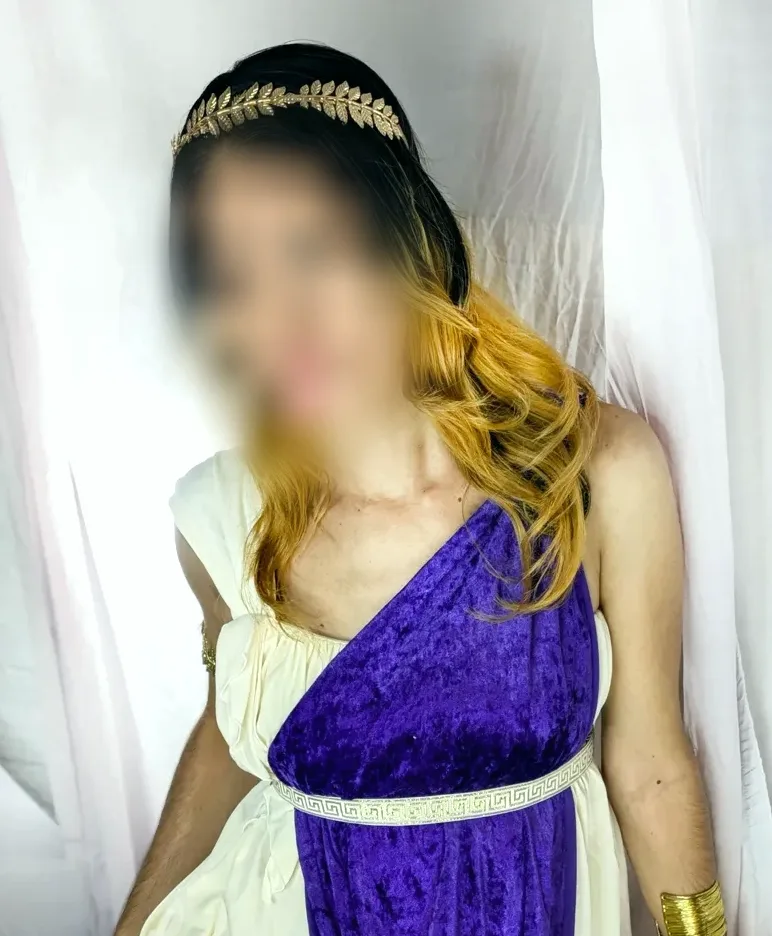 Marina, 34