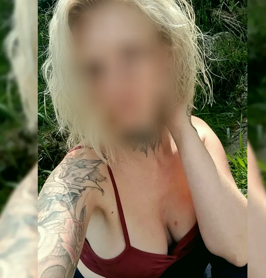 Simone, 30
